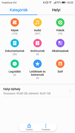 A fájlkezelő természetesen összevonja a belső tárhely és a memóriakártya értékét