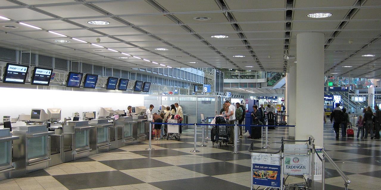 az-iata-sem-lelkes-a-notebookok-rep-l-si-tilalm-t-l-prohardver-egy-b-h-r