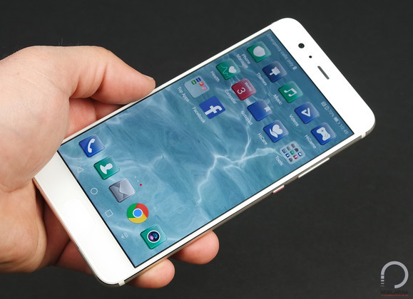 Nem kicsi, az alsó-felső kávák kissé vaskosak