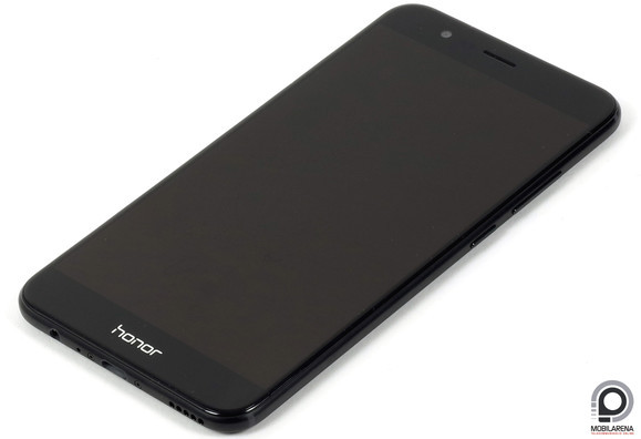 Mutatós, mint mindig, a Honor 8 küllemben roppant megnyerő