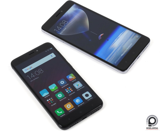 Majdnem ikrek: a Redmi 4X (balra) a Redmi Note 4 társaságában