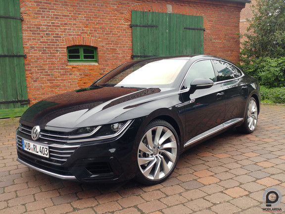 A Volkswagen CC utódja megnőtt, amit a hátul utazók fognak leginkább értékelni