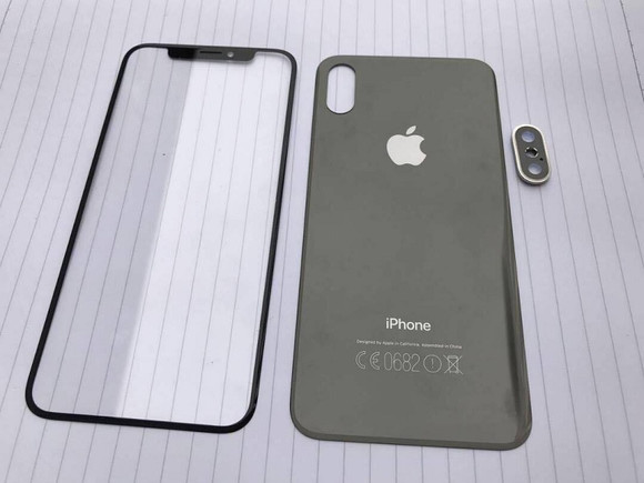 Ez volna az iPhone 8 elő- és hátlapja?
