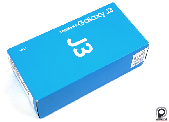 Rikító a kék doboz, de a beltartalom javarészt megszokott