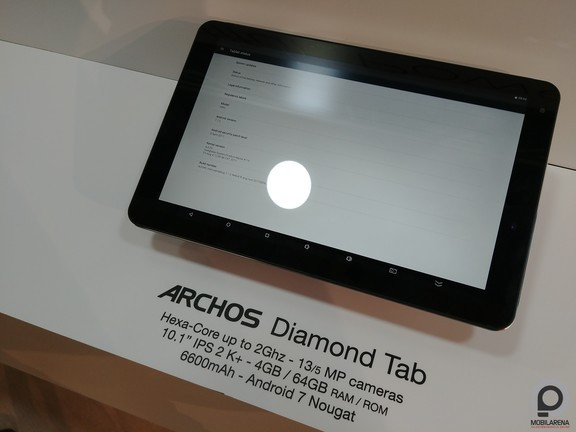 A Diamond Tab kijelzője kimondottan szép, főleg filmezni lehet jól rajta