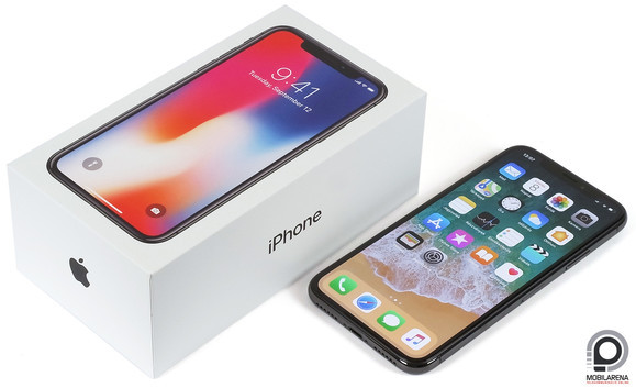 A csomagolás a megszokott, a benne lévő csúcskészülék viszont merőben más, mint az eddigiek