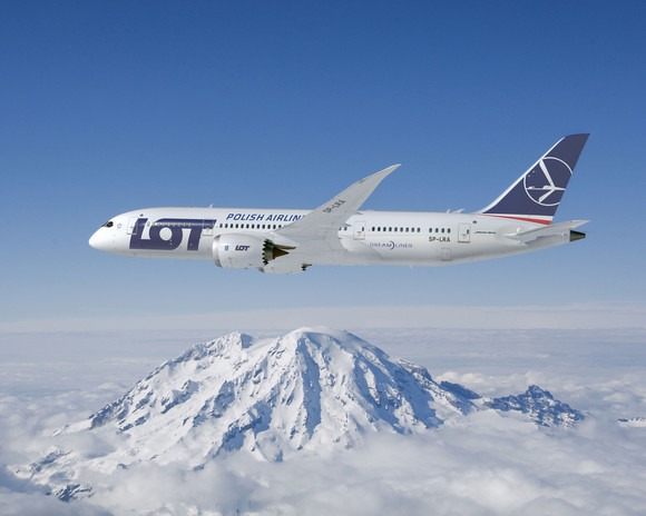 787 Dreamliner - ezzel repüli LA-t a LOT