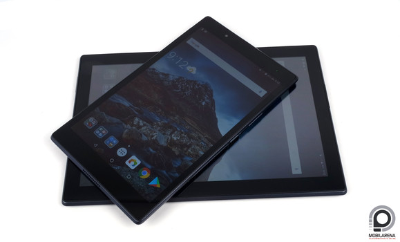 Egymáson a két gép