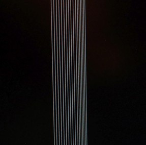 100 % fényerő és 20 % fényerő