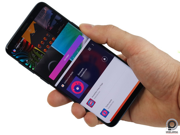 A Galaxy S9 a kézben