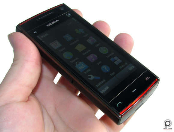 Az eredeti Nokia 6X 2010-ből