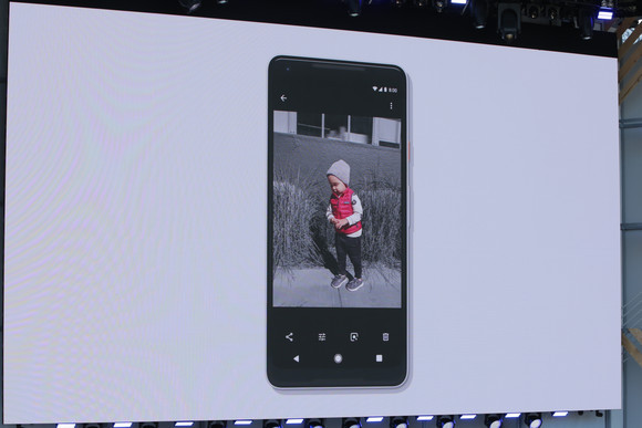 Látványos képszerkesztőt kap a Google Fotók