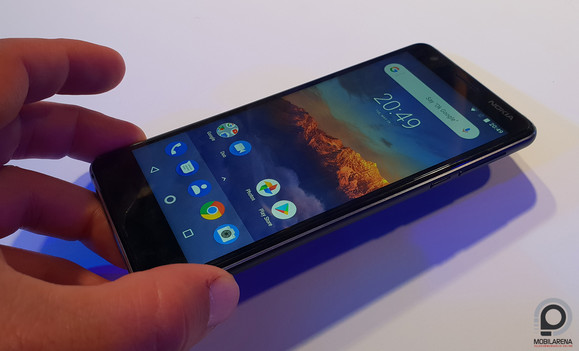 Nagyon jó fogni a könnyű és modern formavilágú új 3-as Nokiát