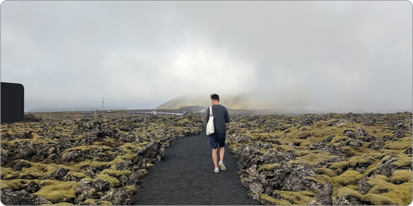 A képernyőkivágás API-kkal paraméterezhető, hogyan viselkedjen a teljes kijelzős mód a notchos mobilok esetében