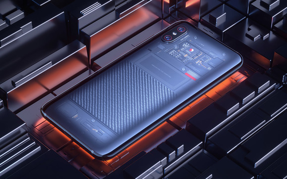 A Xiaomi Mi 8 Explorer Edition üveg hátlapja átlátszó