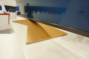 Pininfarina autó, és a verda által inspirált talp