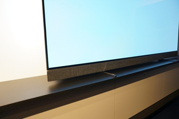 Bowers & Wilkins soundbar a Philips OLED903 tévében