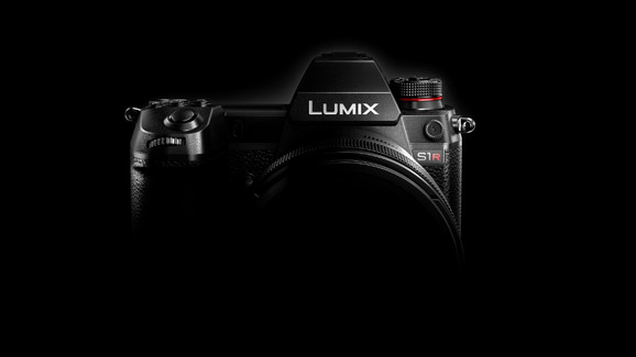 Panasonic Lumix S1R