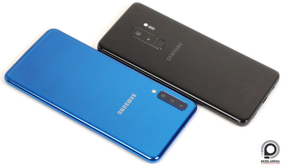 A Galaxy A7 2018 a Galaxy S9+ mellett