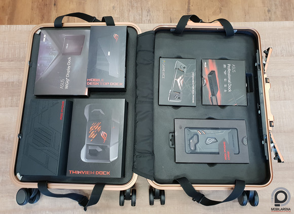 Ebben a bőrödben az összes létező tartozék megvan