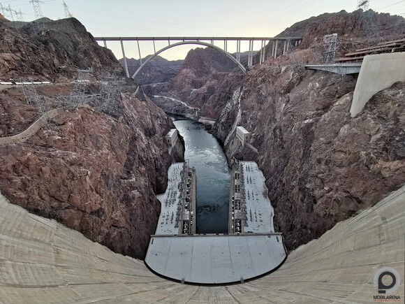 Látvány a gátról