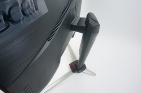 Acer Nitro XV273K és Acer Predator XB273K - talpak