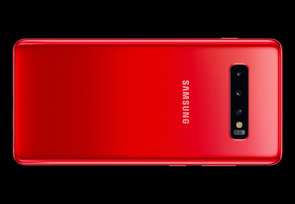 a Galaxy S10 Cardinal Red variációban