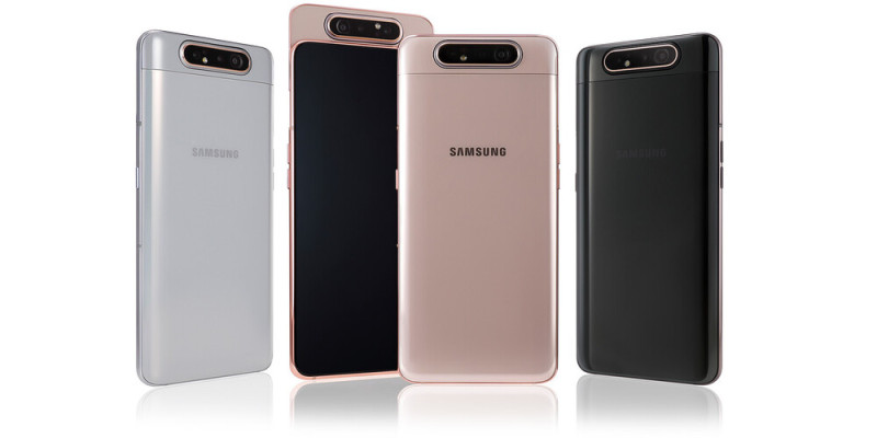 A Galaxy A80 után (fent) az A90 vagy a Galaxy R is bevethet kamerás érdekességeket