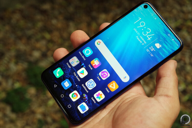 Végül hozzánk is befutott a Honor 20 tesztkészülék