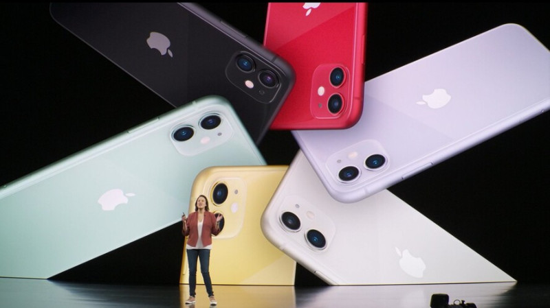 Még mindig a legolcsóbb a legszínesebb: íme, a normál iPhone 11-ek