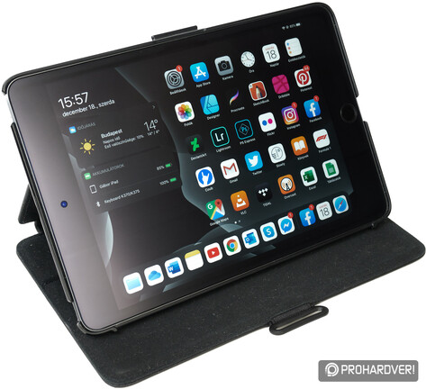 iPad Mini (2019) matt fóliával, Speck Balance Folio tokban
