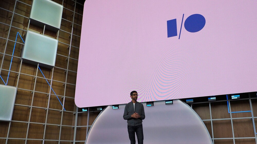 Sundar Pichai a Google I/O indítóeseményén