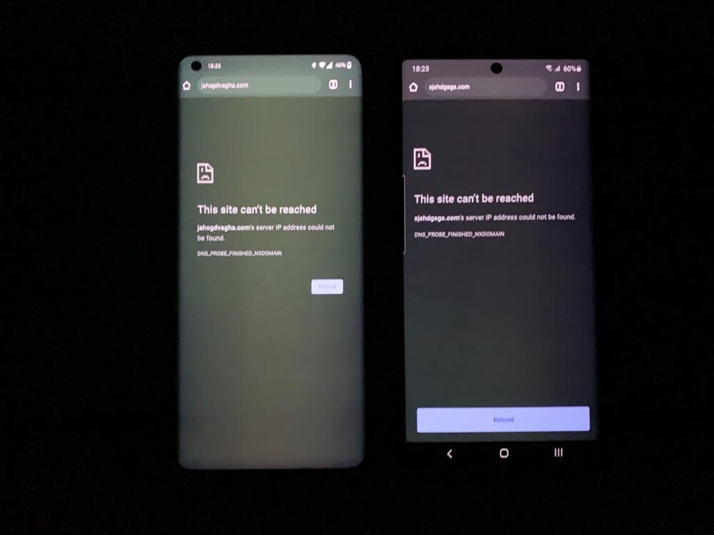 A OnePlus 8 Pro zöldes árnyalata koromsötétben, a Galaxy Note10+ mellett