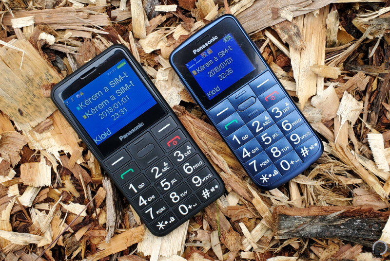 Panasonic 150 (fekete) és 110 (kék)