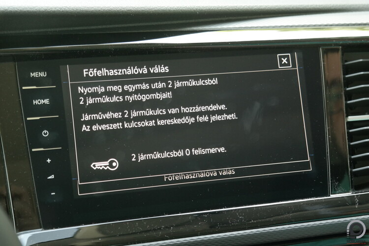 Mindkét kulcsra szükség lesz a főfelhasználóvá váláshoz