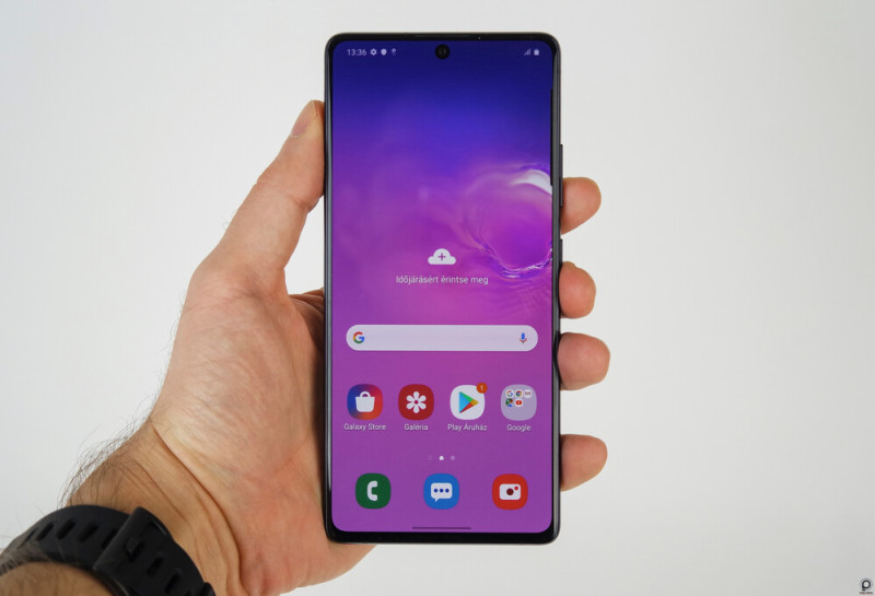 A Galaxy S10 Lite nyomdokain haladhat az S20 FE