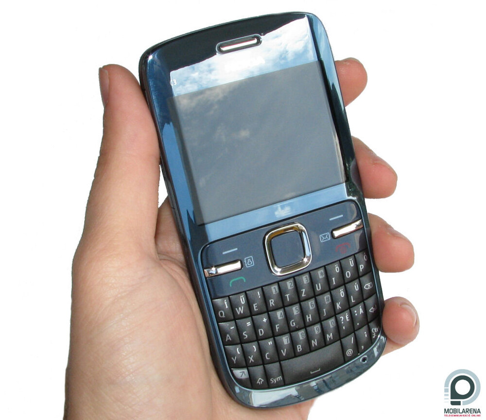 A Nokia C3, egy másik korszakból