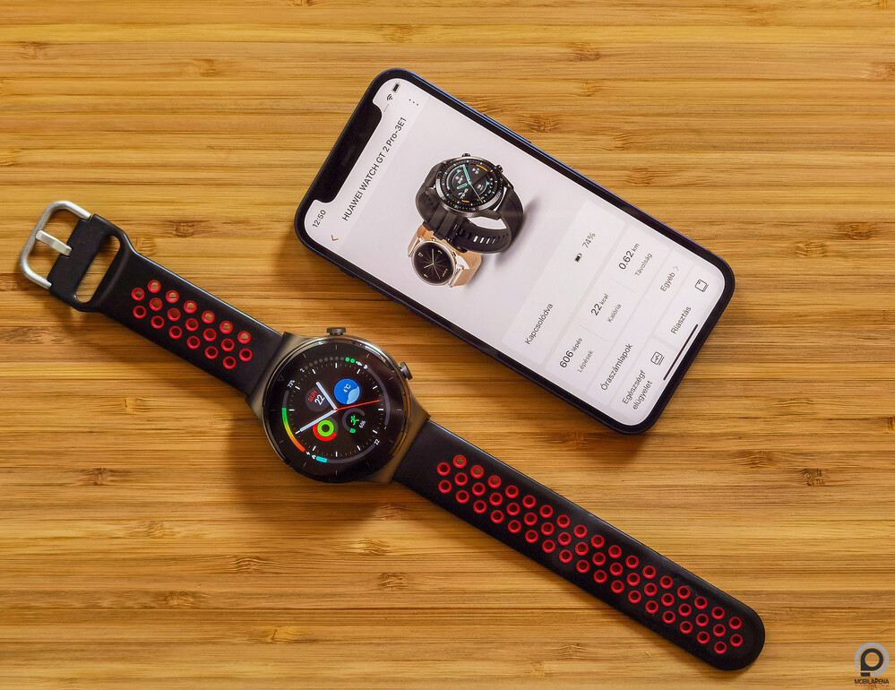 A Huawei Watch GT 2 Pro és az iPhone 12 Mini