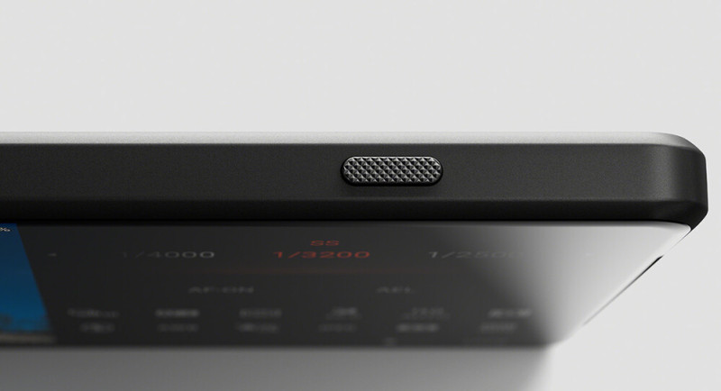 Az exponálógomb is szimpatikus extra