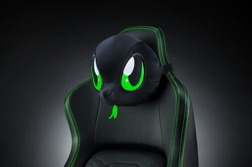 Razer Sneki Snek Plushie és Head Pillow