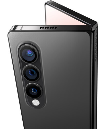 A Z Fold3 laposabb kivitelben, nem hivatalos renderen