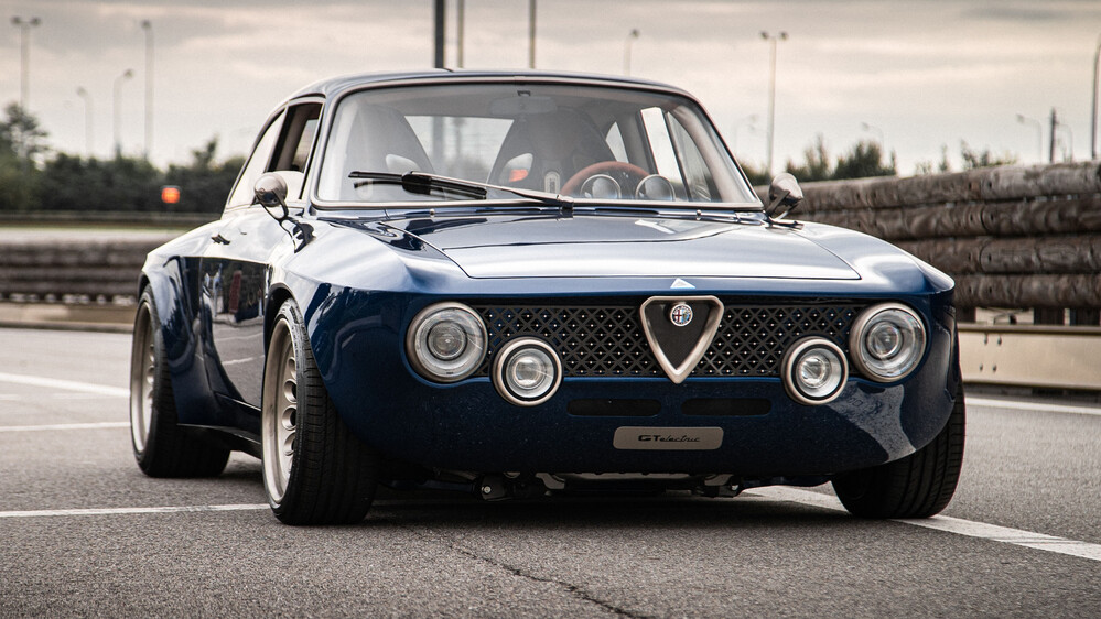 Alfa Romeo Gulia GT koncepció elektromos hajtással