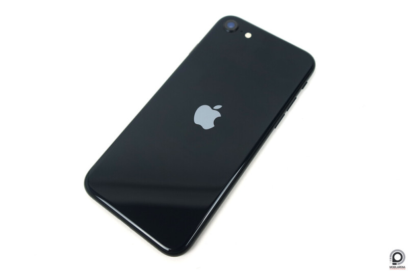 Ettől a hátlaptól nem lesz tripofóbiás az ember, az biztos.