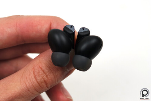 Az érintőfelület és a fülhallgatóba szerelt LED.