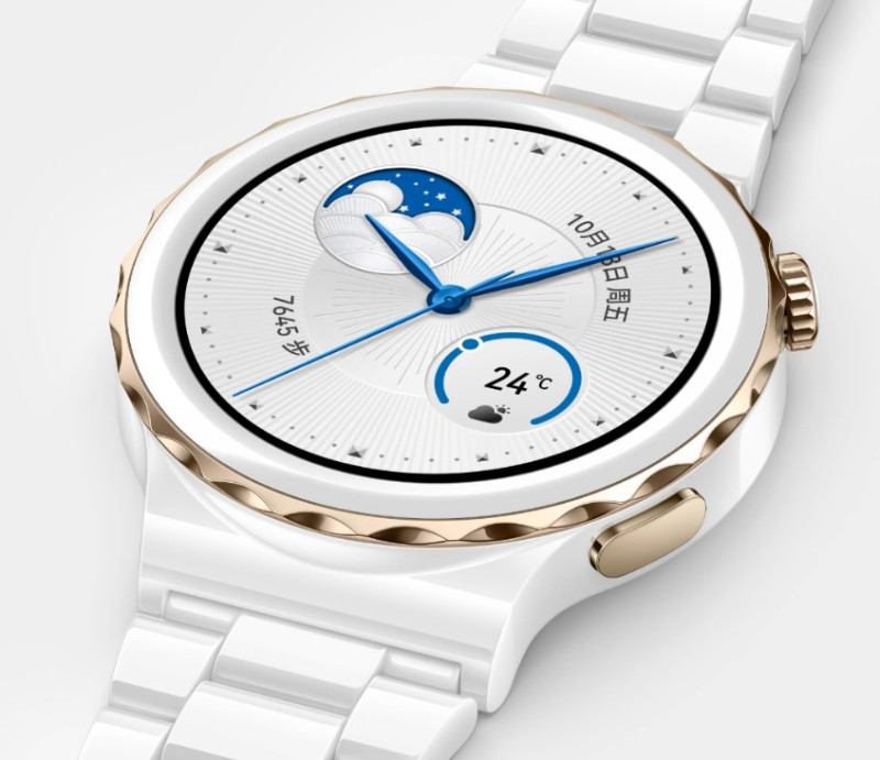 Huawei Watch GT 3 Pro Ceramic Edition kerámia szíjjal, arany fémrészekkel