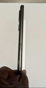 Pixel 7 prototípus fekete színben.