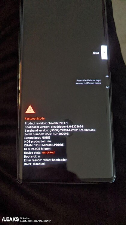 Még több fotó a Pixel 7 Pro prototípusról.
