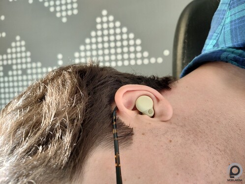 A LinkBuds S meglehetősen apró, a fülben kényelmesen ülő fülhallgató.