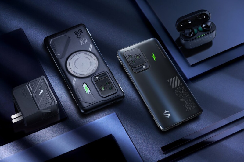 Küllemben egyelőre nem számítunk szignifikáns változásra az 5 és 5 Pro-hoz képest.