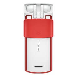 Az 5770 XpressAudio a beépített fülhallgatók mellett extra zenevezérlő gombokkal is rendelkezik.